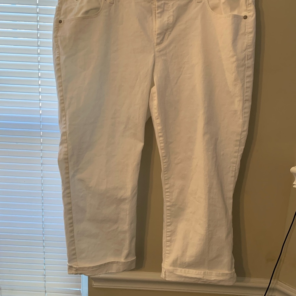 Talbots Women's White Cropped Jeans